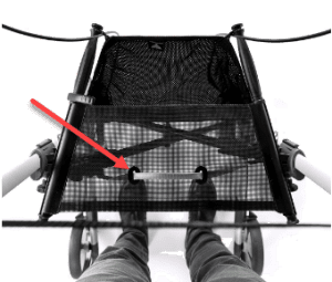 Fällmekanism på Troja rollator – dra i rem för att fälla ihop